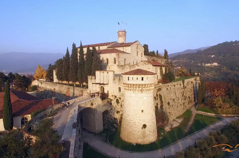 Scopri di più sull'articolo Incanti al castello di Brescia e cantine in Franciacorta